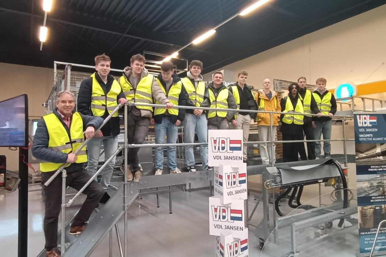 Enthusiastic Visit from HAN at VDL Jansen